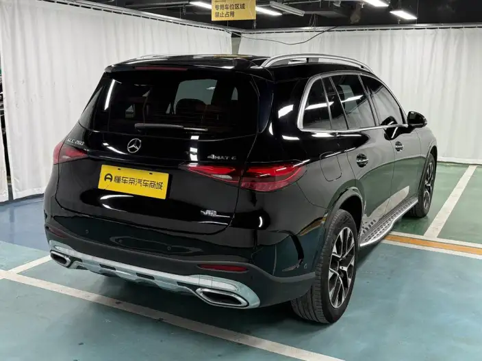 Mercedes-Benz GLC 2023 Model Facelift GLC 260 L 4MATIC Luxury Model 7 seat – фото 7