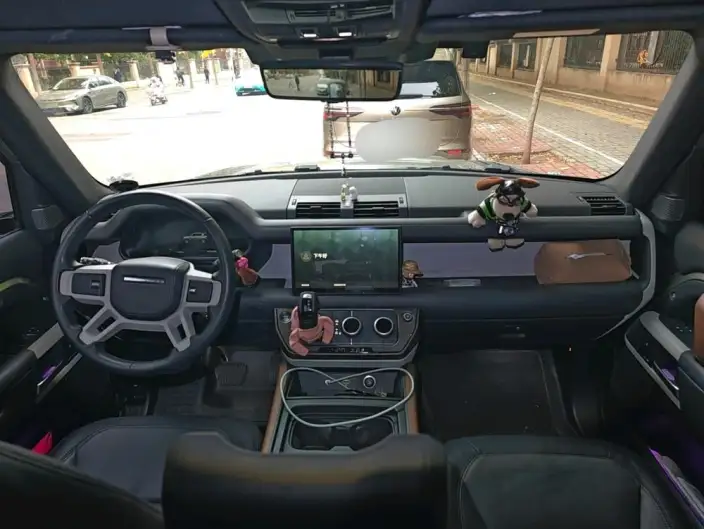 Land Rover Defender 2023 Model Facelift 110 P400 X-Dynamic HSE – фото 5