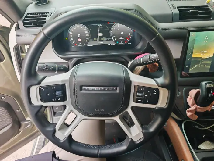 Land Rover Defender 2023 Model Facelift 110 P400 X-Dynamic HSE – фото 7