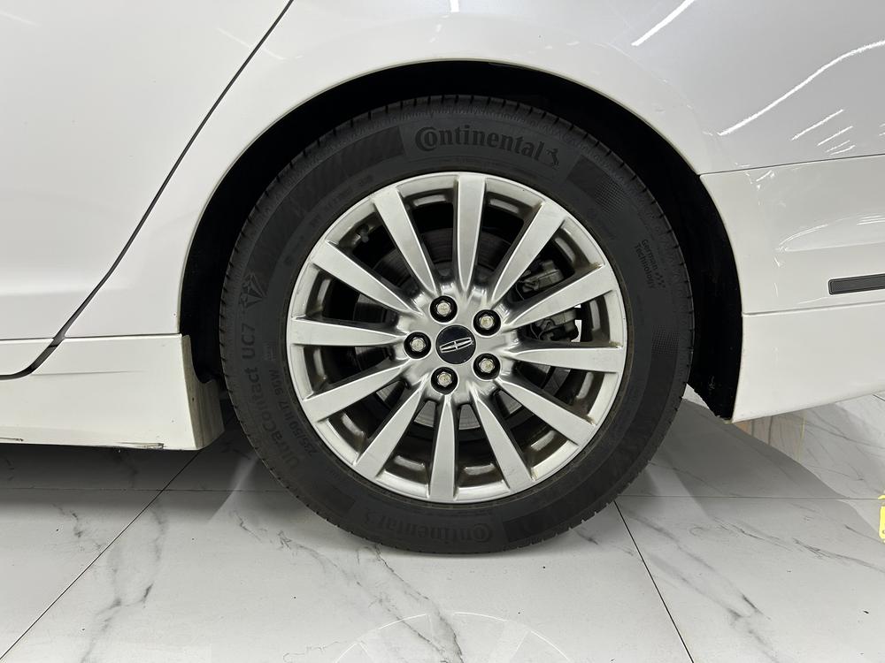 Lincoln MKZ 2017 2.0T Premium – фото 9
