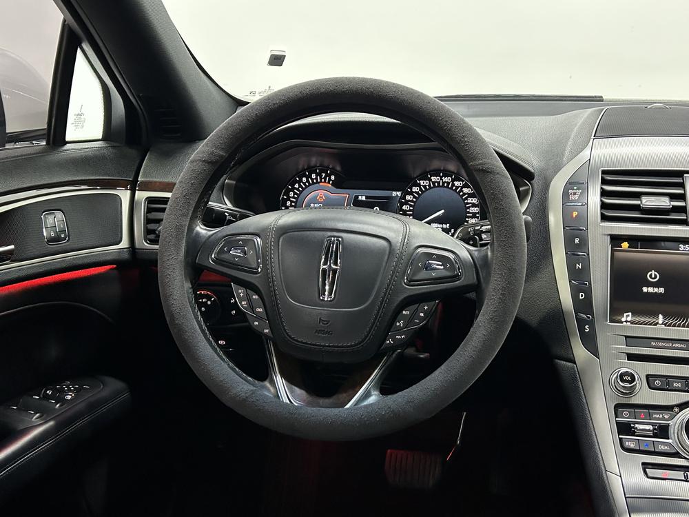 Lincoln MKZ 2017 2.0T Premium – фото 16