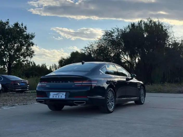 Genesis G80 2023 Model 2.5T 2WD Deluxe Edition – фото 7