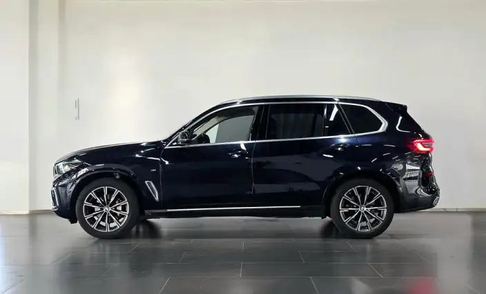 BMW X5 2022 Model xDrive 30Li M Sports Set – фото 2