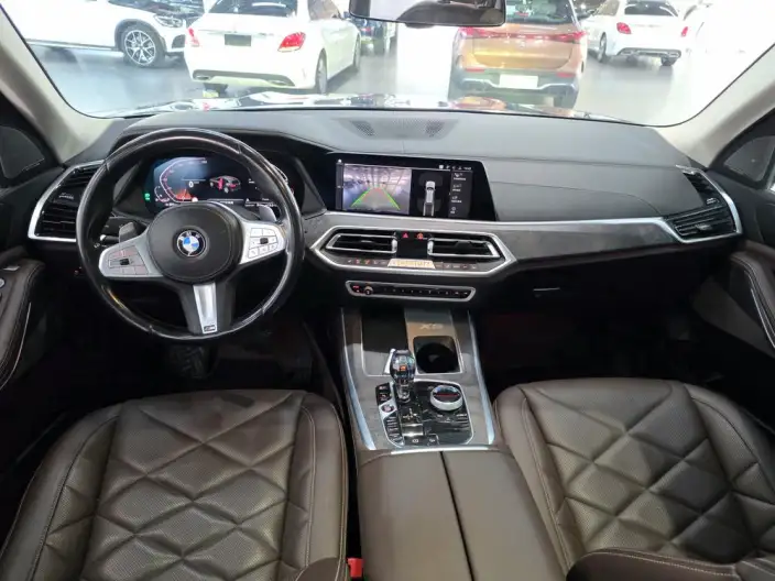 BMW X5 2022 Model xDrive 30Li M Sports Set – фото 4
