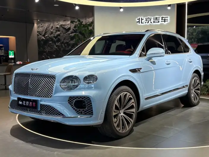 Bentayga 2023 Model 4.0T V8 Yadu Edition
