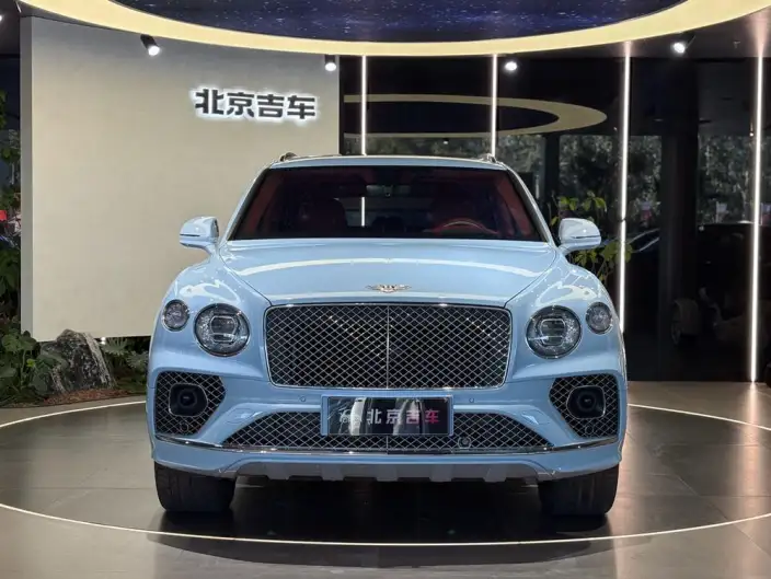 Bentayga 2023 Model 4.0T V8 Yadu Edition