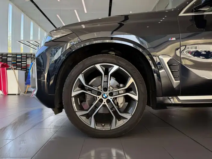 BMW X5 2025 Model xDrive30Li M Sports Night Set – фото 5