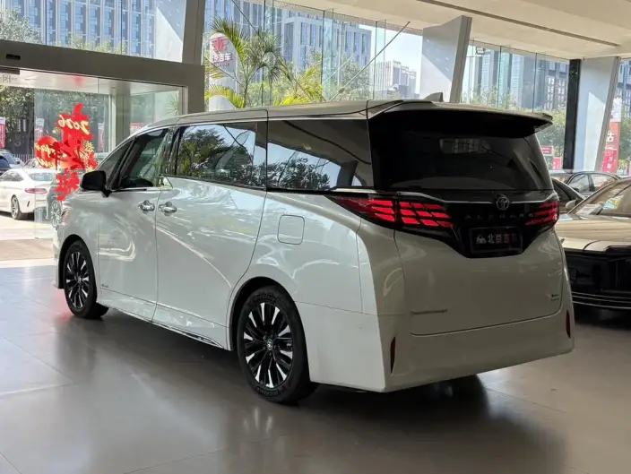 Elfa 2023 Model 2.5L Intelligent Hybrid 4WD Premium – фото 4