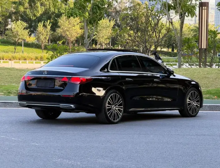 Mercedes-Benz E-Class 2025 Model E 300 L Luxury Model sedan – фото 7