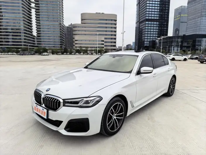 BMW 5 Series 2022 Model Facelift II 525Li M Sports Set – фото 1