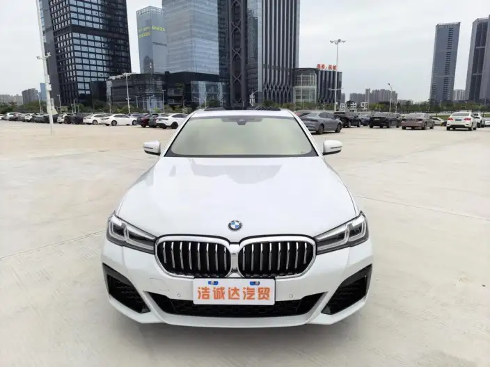 BMW 5 Series 2022 Model Facelift II 525Li M Sports Set – фото 2