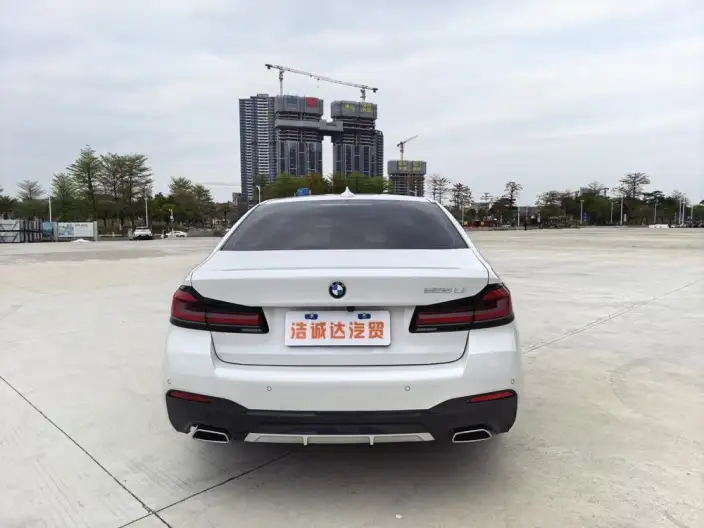 BMW 5 Series 2022 Model Facelift II 525Li M Sports Set – фото 6