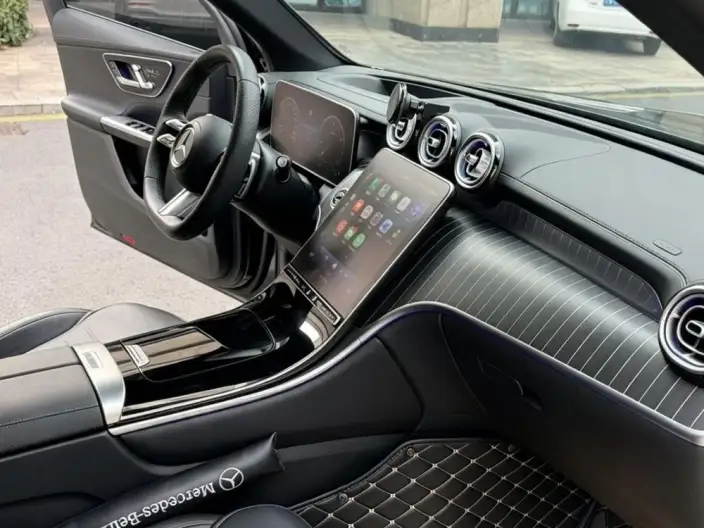Mercedes-Benz GLC 2024 Model GLC 300 L 4MATIC Luxury Model 5 seat – фото 6