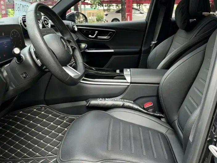 Mercedes-Benz GLC 2024 Model GLC 300 L 4MATIC Luxury Model 5 seat – фото 7