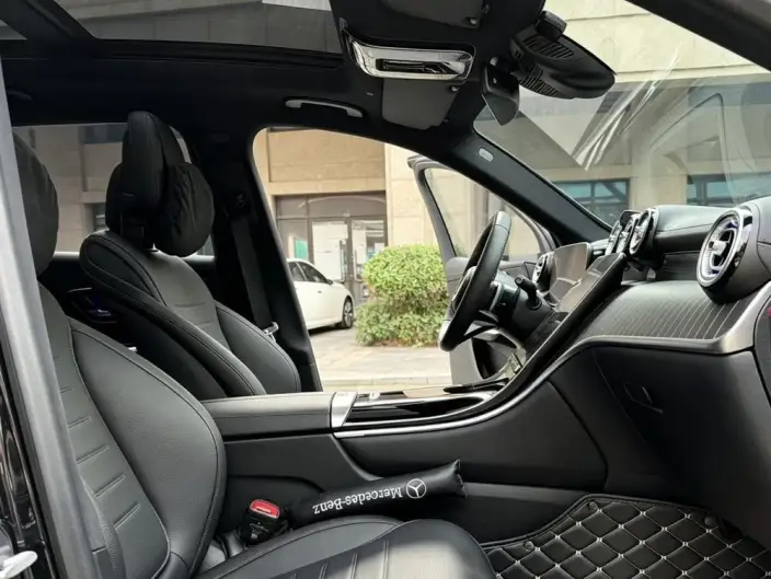 Mercedes-Benz GLC 2024 Model GLC 300 L 4MATIC Luxury Model 5 seat – фото 9