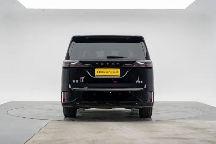 VOYAH Dreamer PHEV 2024 Model Ultra-long Endurance Ultimate Edition – фото 6