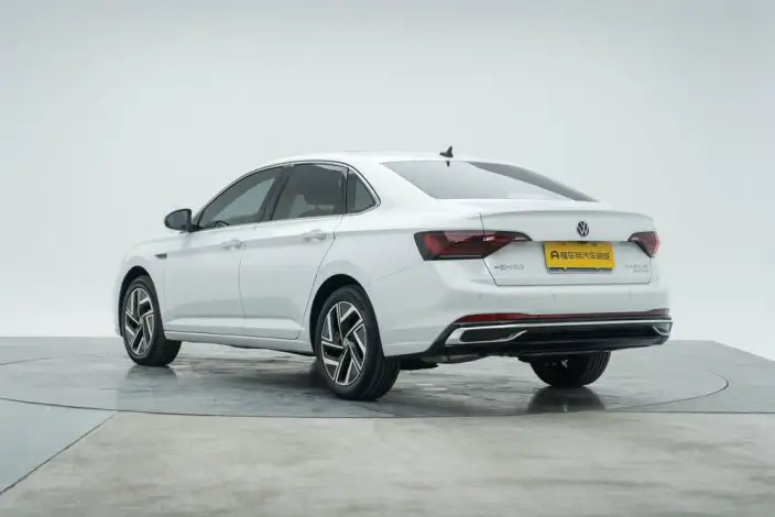Volkswagen Sagitar 2023 Model 300TSI DSG Beyond Edition – фото 5