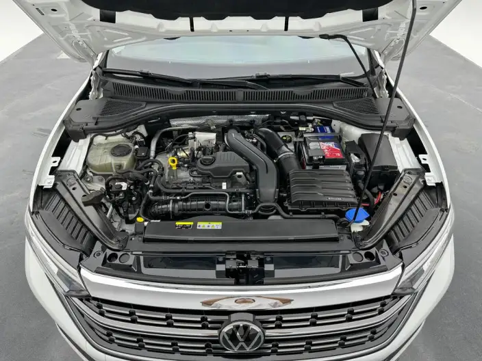 Volkswagen Sagitar 2023 Model 300TSI DSG Beyond Edition – фото 10