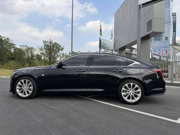 Cadillac CT5 2022 Model 28T Luxury Model – фото 4
