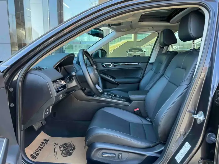 Model Ge 2023 Model 240TURBO CVT Smart Edition – фото 8