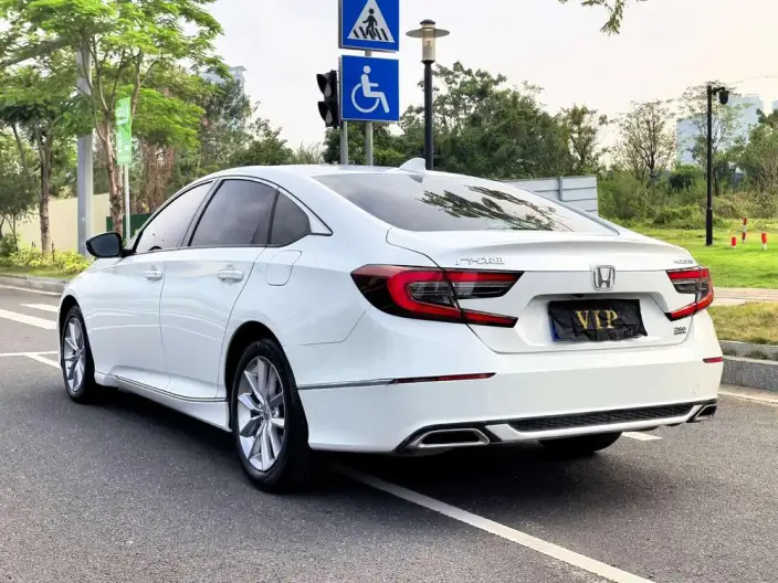 Honda Accord 2022 Model 260TURBO Deluxe Edition – фото 5