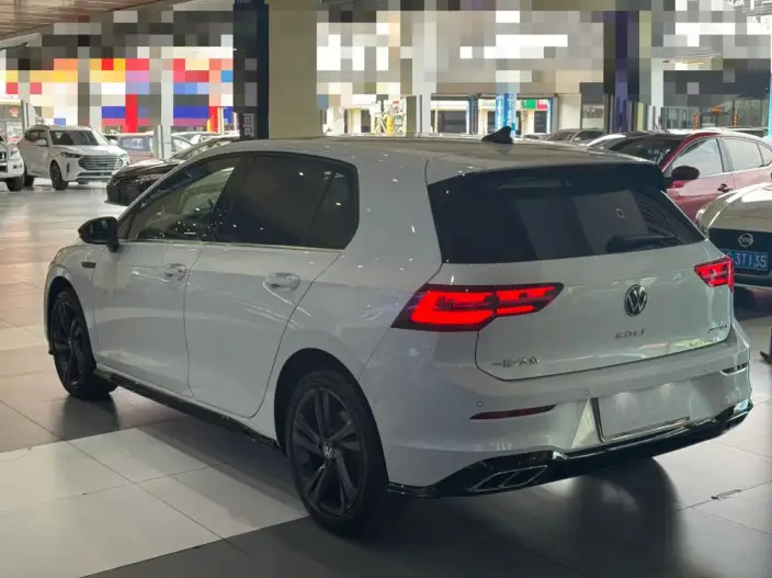 Volkswagen Golf 2021 Model 280TSI DSG R-Line – фото 4