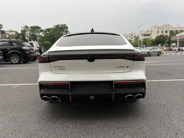 Changan UNI-V 2022 Model 1.5T Sports Edition – фото 5