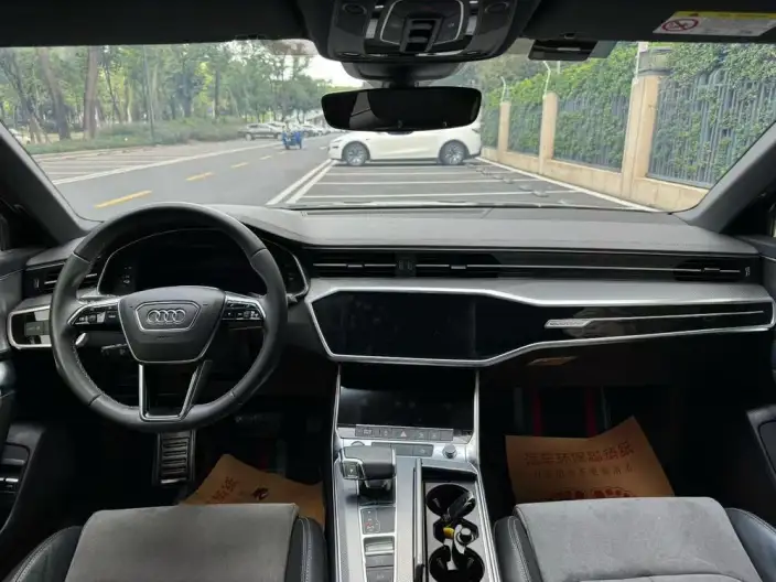 Audi A6L PHEV 2020 Model 55 TFSIe quattro – фото 6
