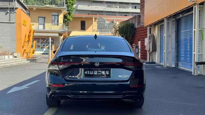 Honda Accord PHEV 2023 Model e:PHEV Premium Edition – фото 5