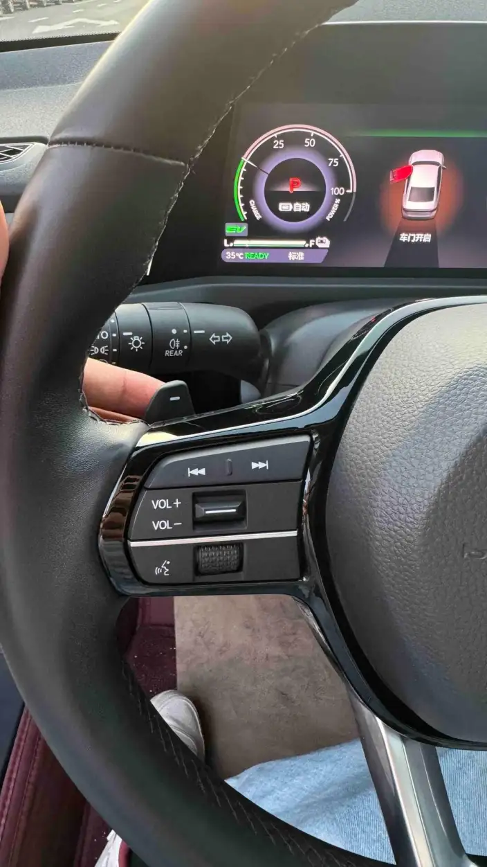 Honda Accord PHEV 2023 Model e:PHEV Premium Edition – фото 10