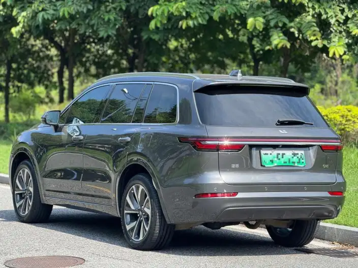 Li Auto ONE 2021 Model Extended Range 6 seat Edition – фото 5