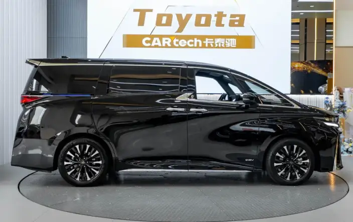 Vellfire 2023 Model Toyota Crown 2.5L Intelligent Hybrid 4WD Supreme Executive Edition – фото 7