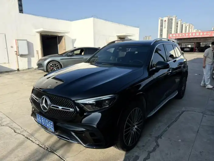 Mercedes-Benz GLC 2024 Model GLC 300 L 4MATIC Luxury Model 5 seat – фото 1
