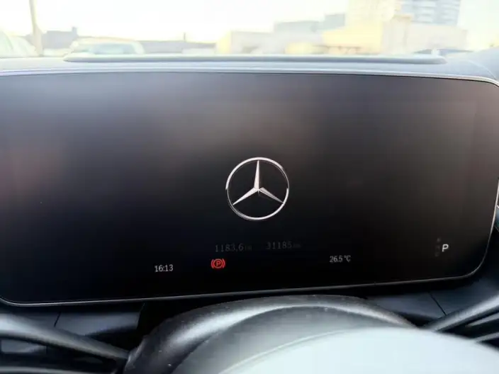 Mercedes-Benz GLC 2024 Model GLC 300 L 4MATIC Luxury Model 5 seat – фото 8