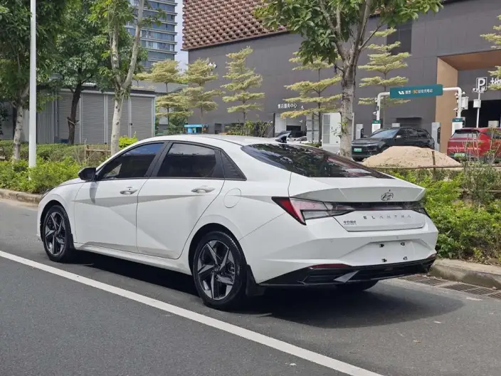 Hyundai Ioniq 2023 Model 1.5L CVT LUX Premium Edition