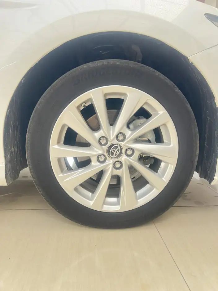 Toyota Camry 2022 Model 2.0GVP Leading version – фото 4