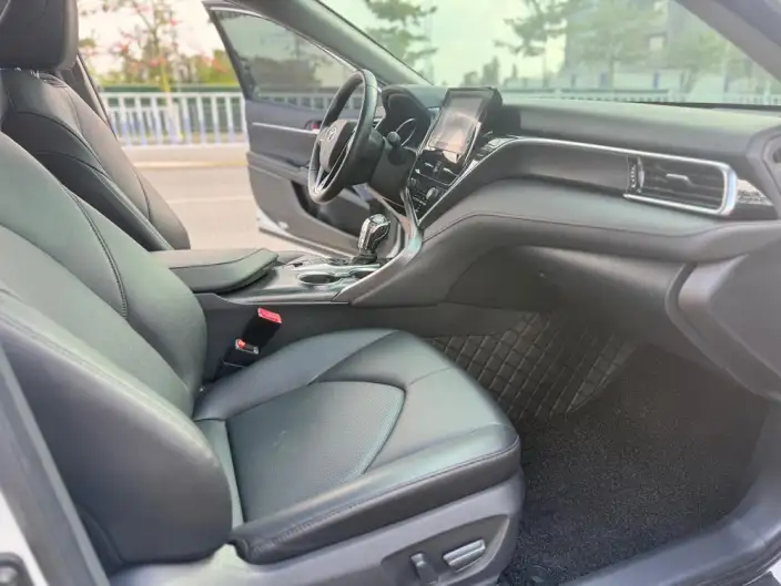 Toyota Camry 2022 Model 2.0GVP Leading version – фото 7