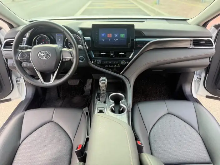 Toyota Camry 2022 Model 2.0GVP Leading version – фото 9