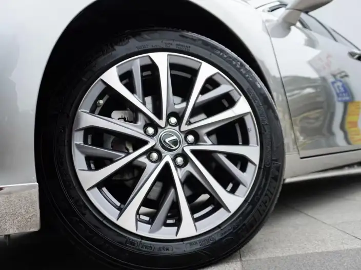 Lexus ES 2022 Model 200 Superior Edition – фото 8