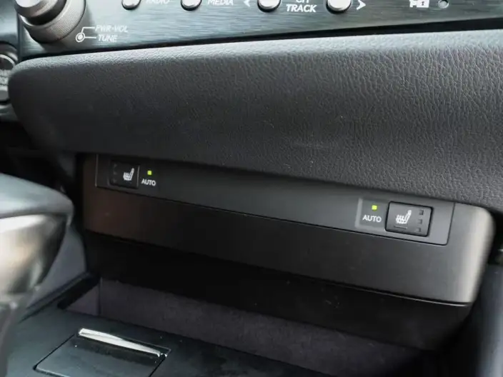 Lexus ES 2022 Model 200 Superior Edition – фото 9