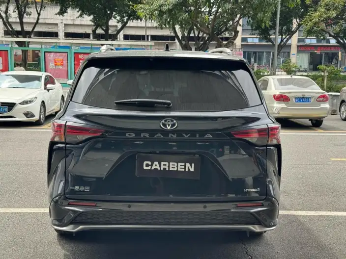 Granvia 2023 Model Intelligent Hybrid 2.5L Noble PLUS – фото 5