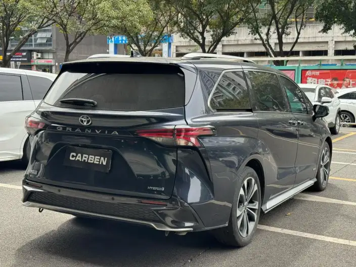 Granvia 2023 Model Intelligent Hybrid 2.5L Noble PLUS – фото 6