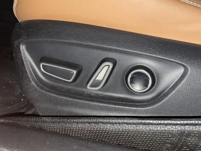 Toyota Avalon 2024 Model Intelligent Hybrid 2.0L E-CVT Deluxe Edition – фото 3