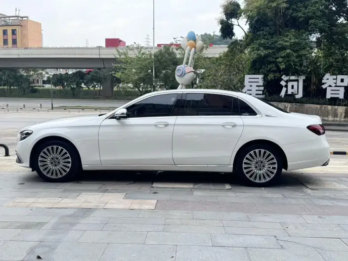 Mercedes-Benz E-Class 2023 Model E 300 L Fashion Model sedan – фото 4