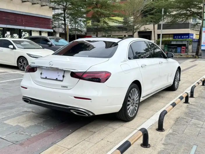 Mercedes-Benz E-Class 2023 Model E 300 L Fashion Model sedan – фото 7