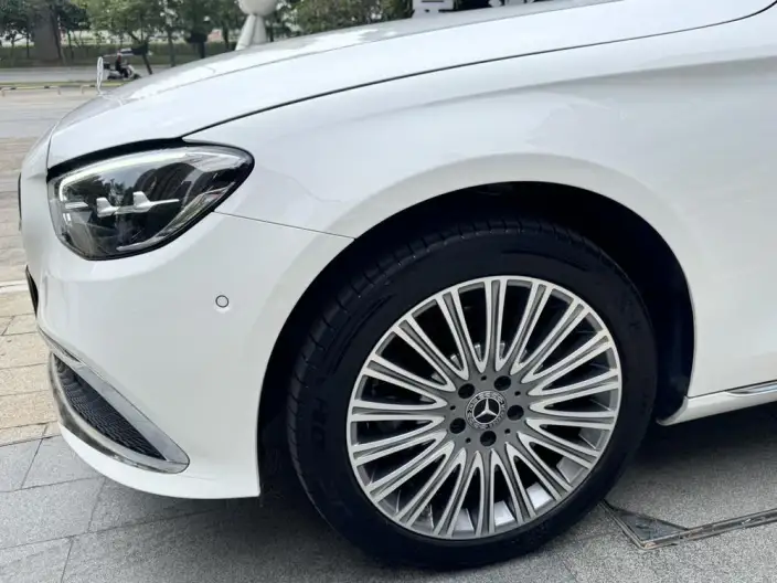 Mercedes-Benz E-Class 2023 Model E 300 L Fashion Model sedan – фото 9