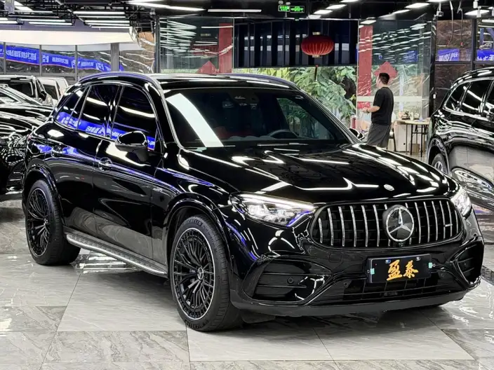 Mercedes-Benz GLC AMG 2024 Model AMG GLC 43 4MATIC – фото 3