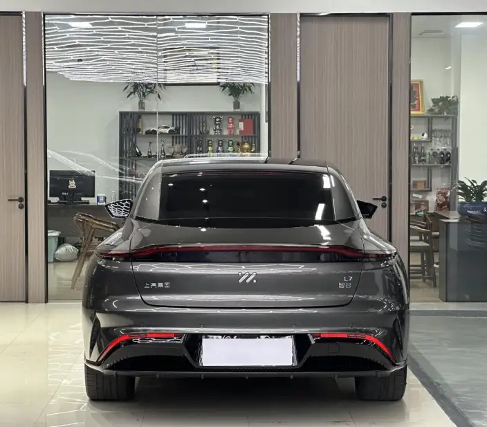 Zhiji L7 2022 Model Dynamic Edition