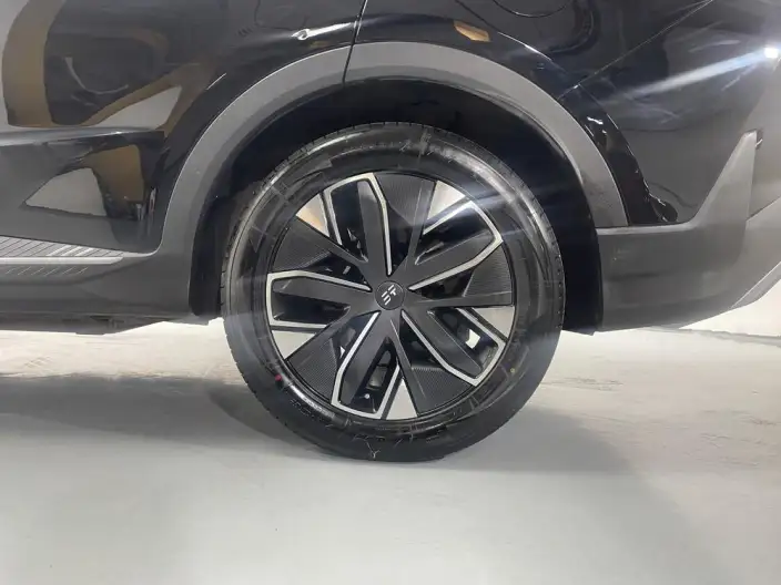 **Jetour Mountain Sea L7** 2024 Model 1.5TD DHT MAX+ – фото 9