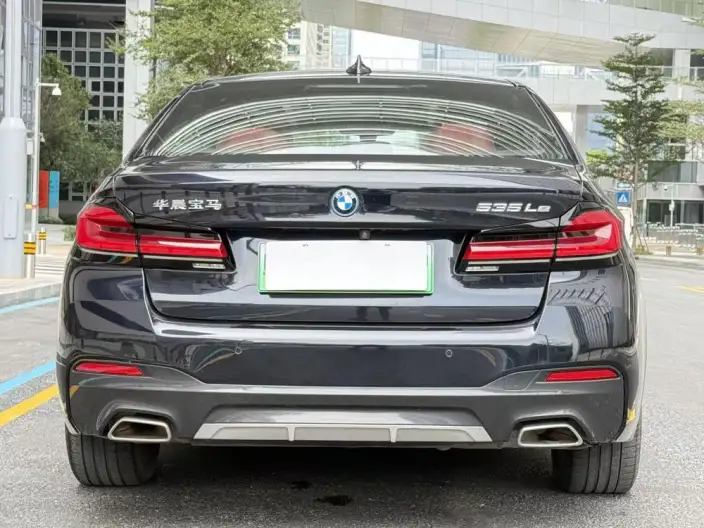BMW 5 Series PHEV 2022 Model Facelift II 535Le M Sports Set – фото 6